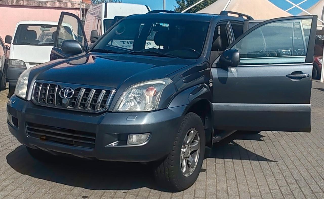 Toyota Land Cruiser 3.0 D4-D aut. 5 porte