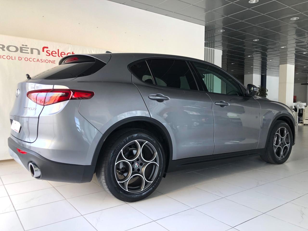 Alfa Romeo Stelvio 2.2 Turbodiesel 160 CV AT8 RWD Sport-Tech