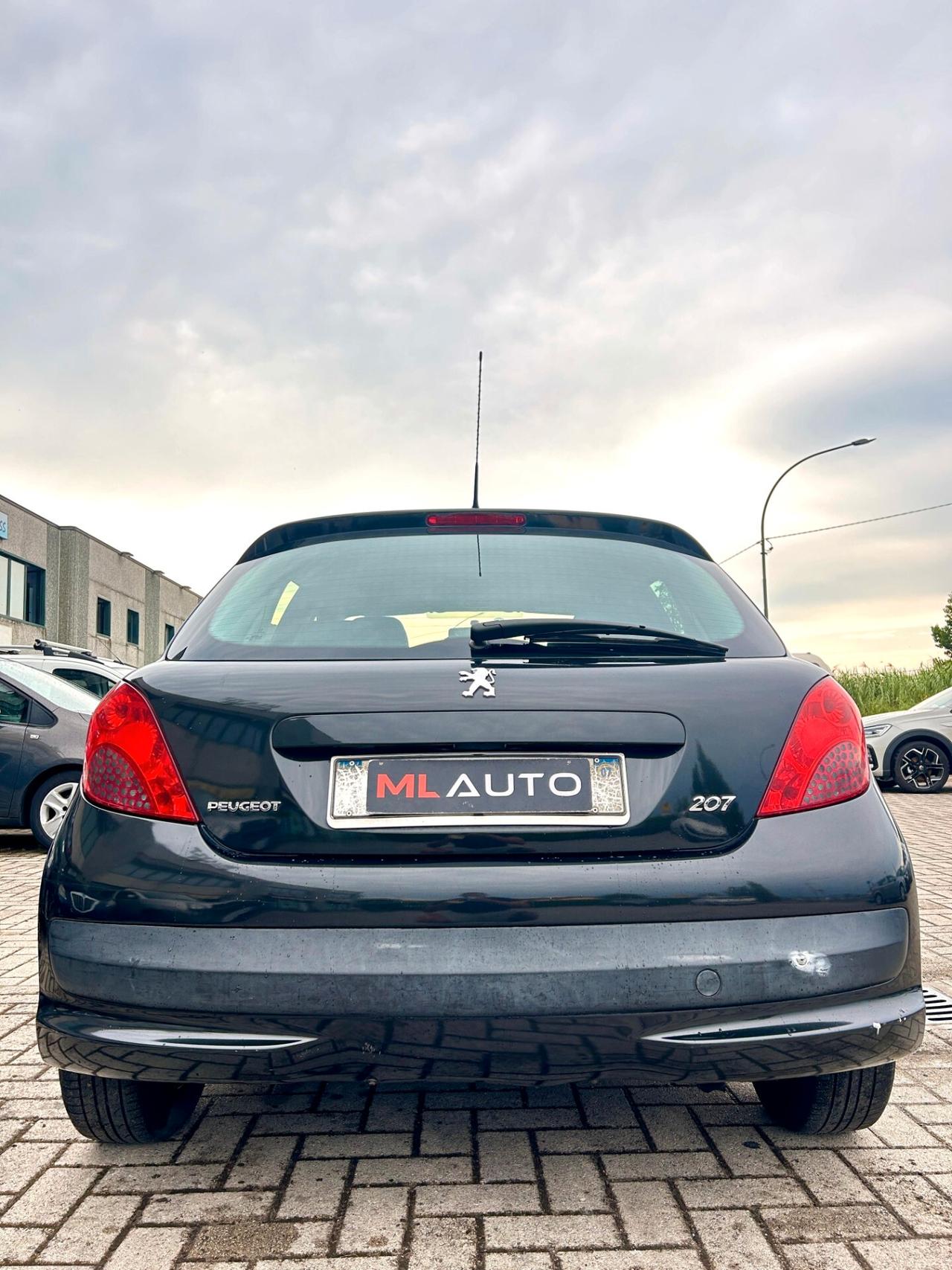 Peugeot 207 1.4 HDi 70CV 5p. XT - OK NEOPATENTATO