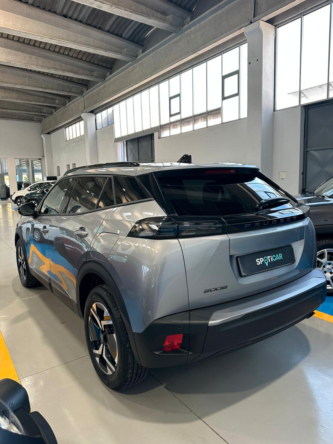 Peugeot 2008 PureTech 100 S&S Allure