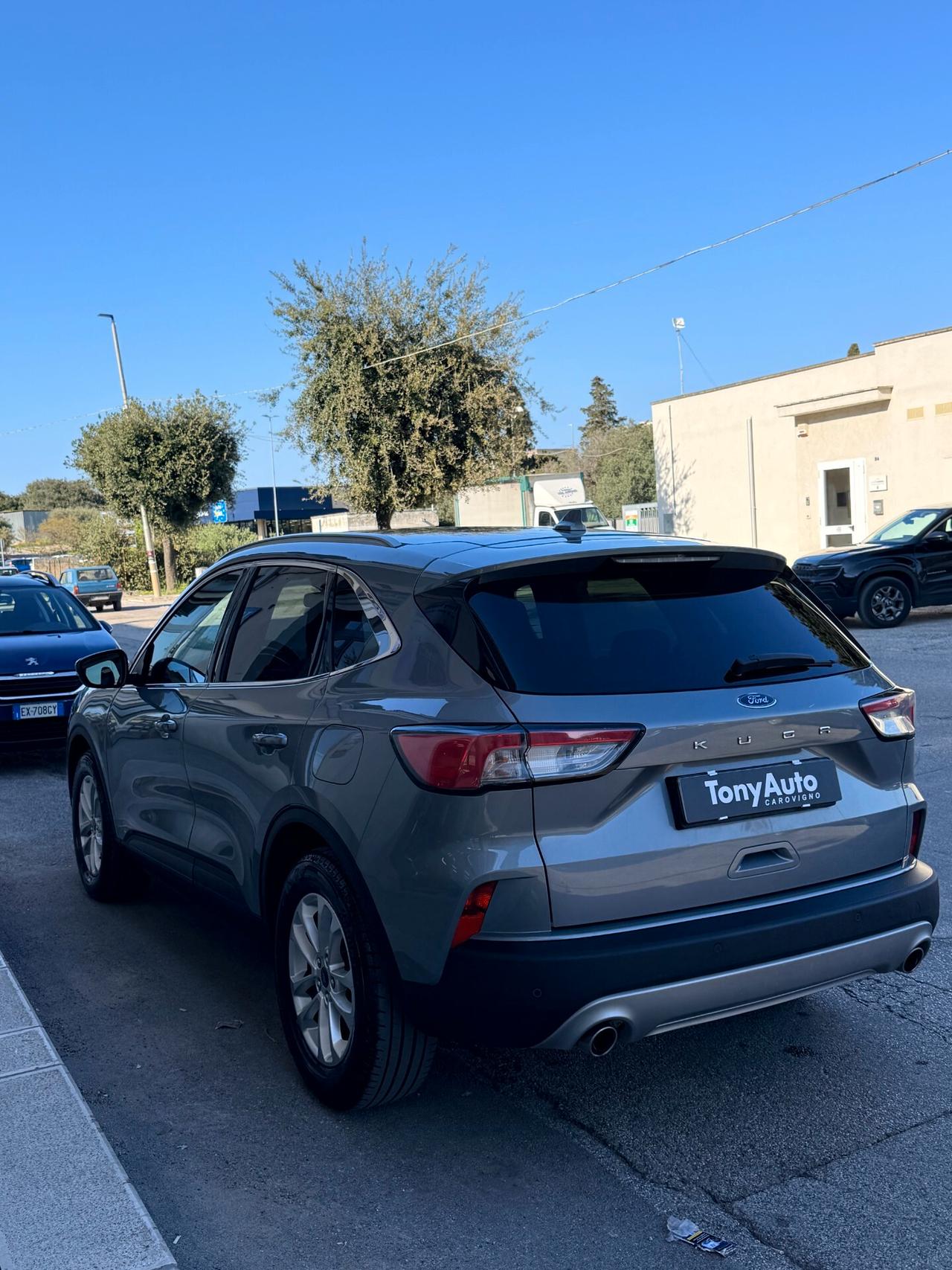 Ford Kuga 1.5 ecoblue Titanium 120cv NAVI,SENSORI DI PARCHEGGIO,BLUETOOTH,KM CERTIFICATI!