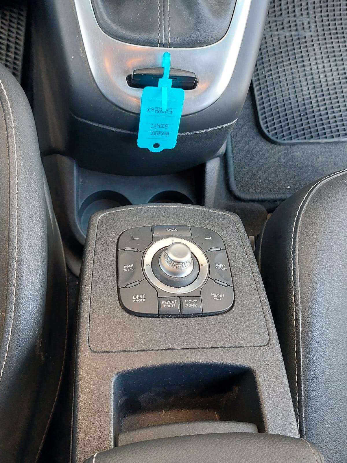 Renault Scenic Scénic X-Mod 1.5 dCi 110CV Luxe