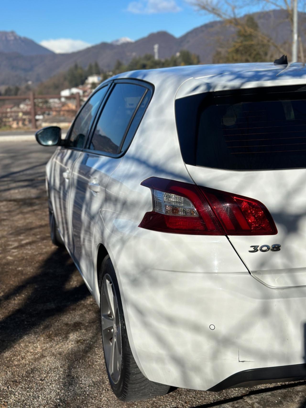 Peugeot 308 1.6 e-HDi 115 CV Stop&Start GT Line