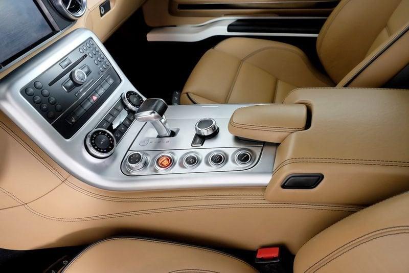 Mercedes-Benz SLS AMG Coupe - C197 AMG Coupe 6.2 auto