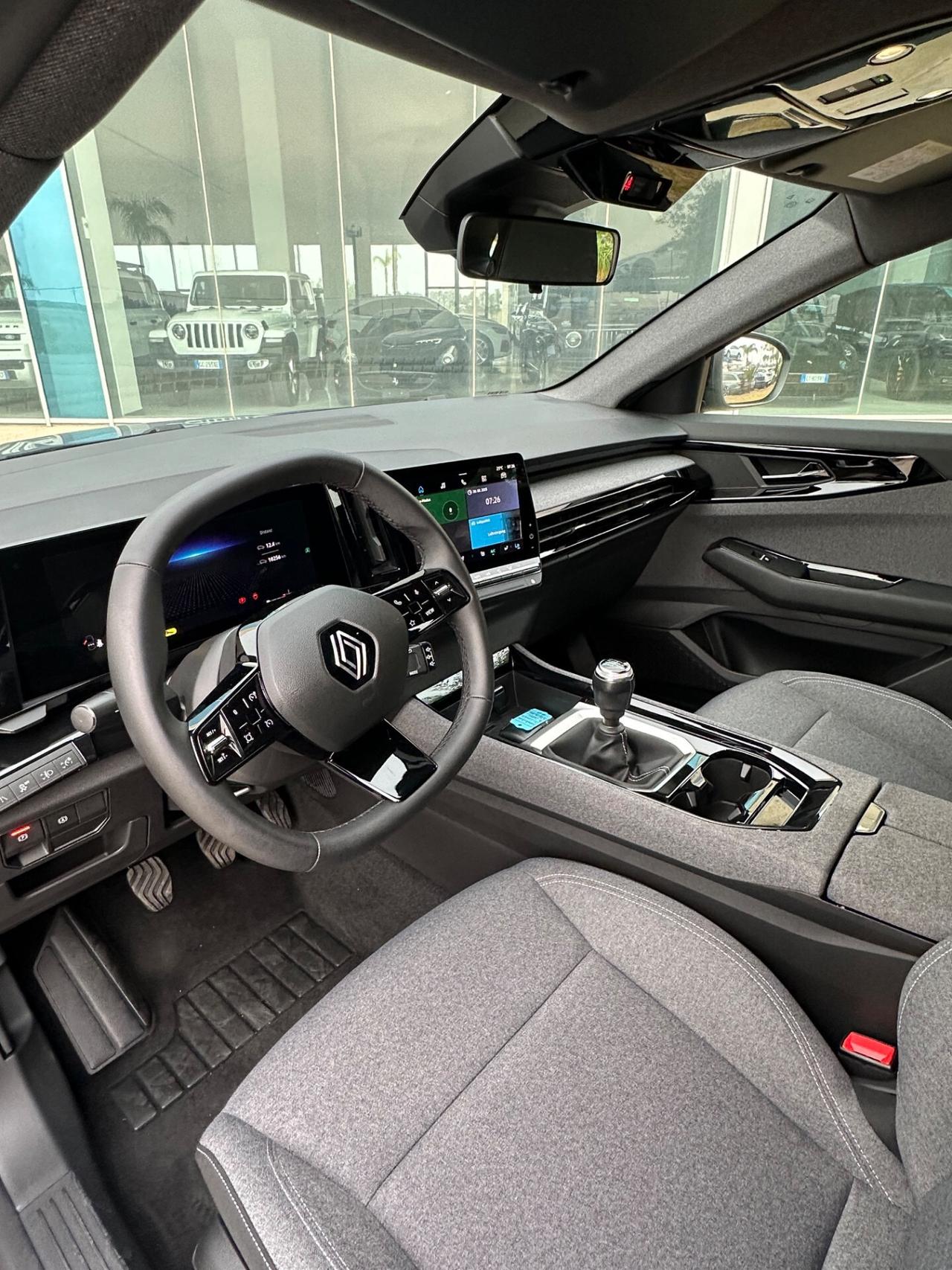 Renault Austral 1.3 mhev 140cv possibilità noleggio no scoring