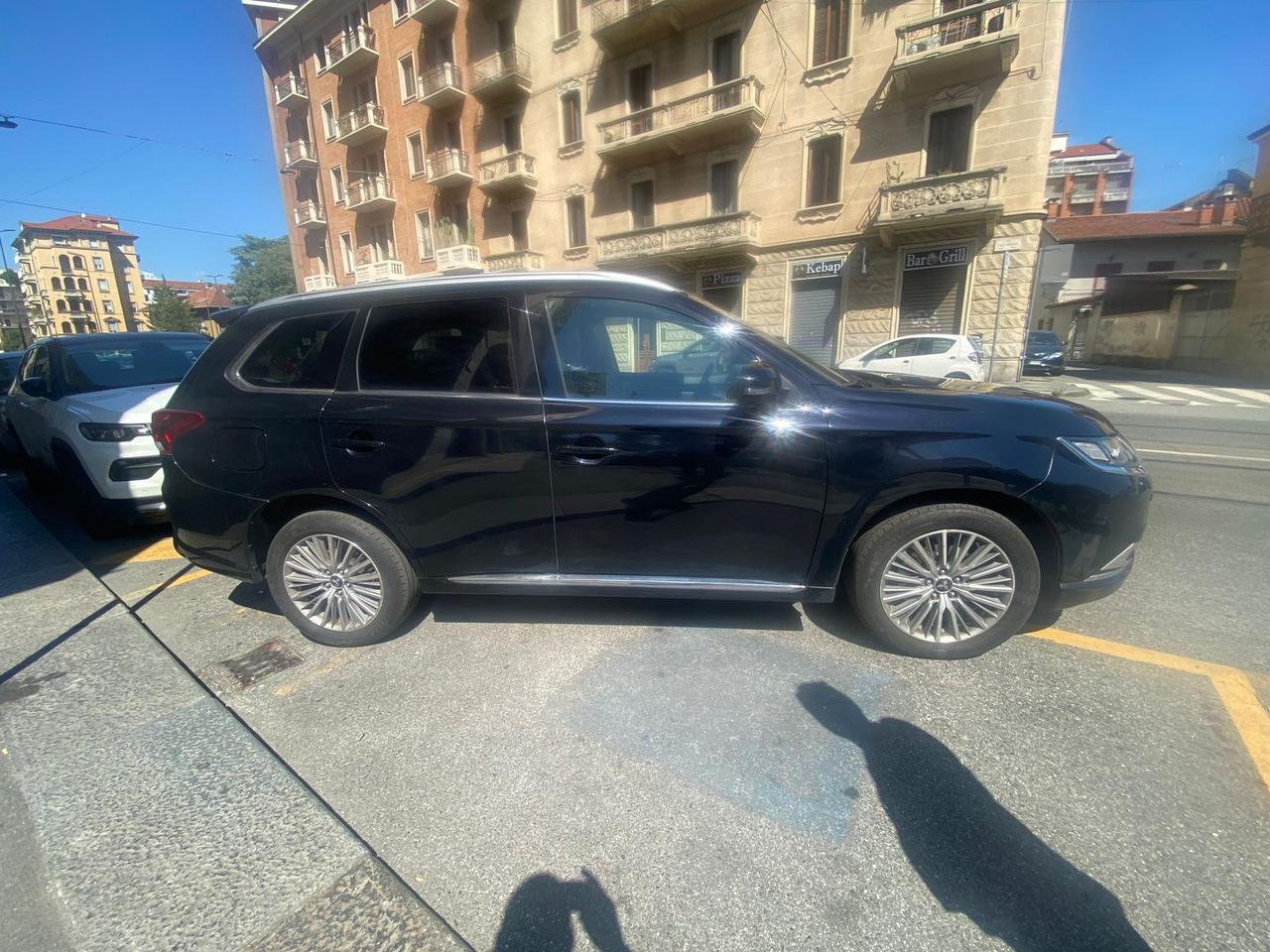 Mitsubishi Outlander 2.4 PHEV #50018