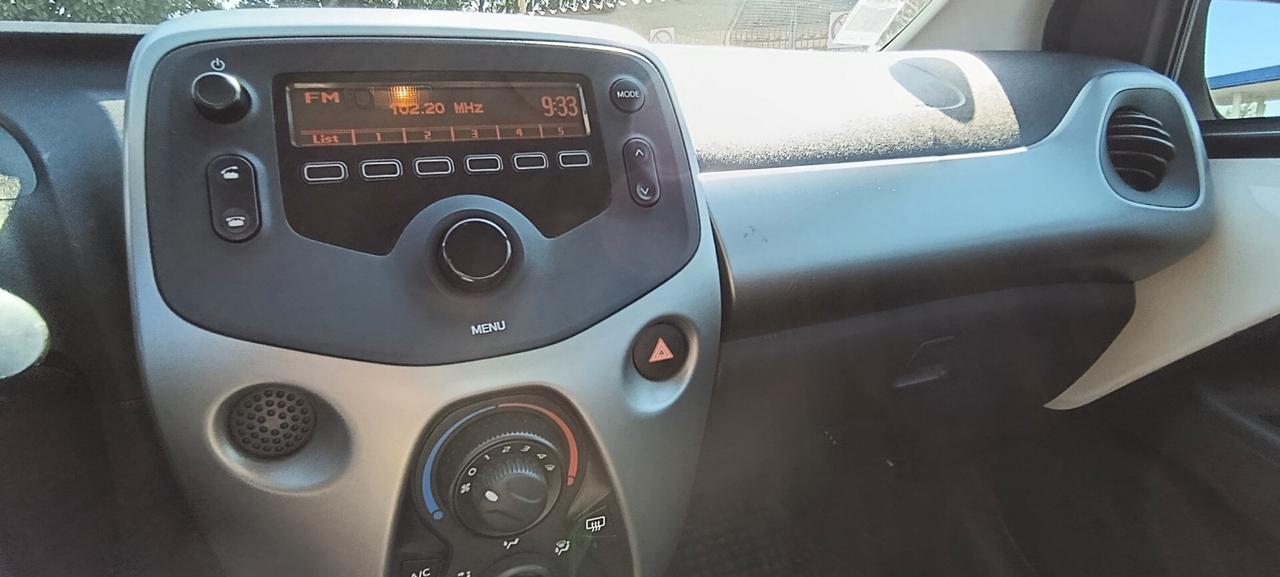 Citroen C1 VTi 68 5 porte Live NEOPATENTATI
