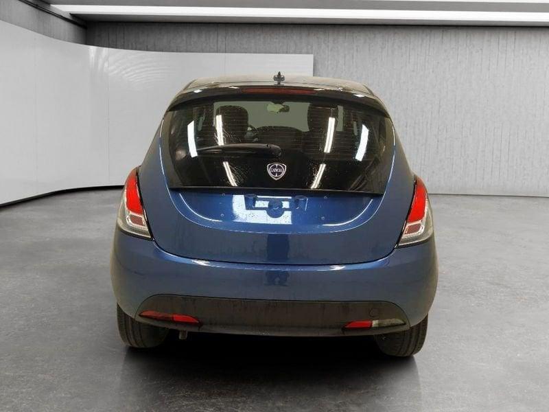 Lancia Ypsilon 1.0 firefly hybrid Platino s&s 70cv