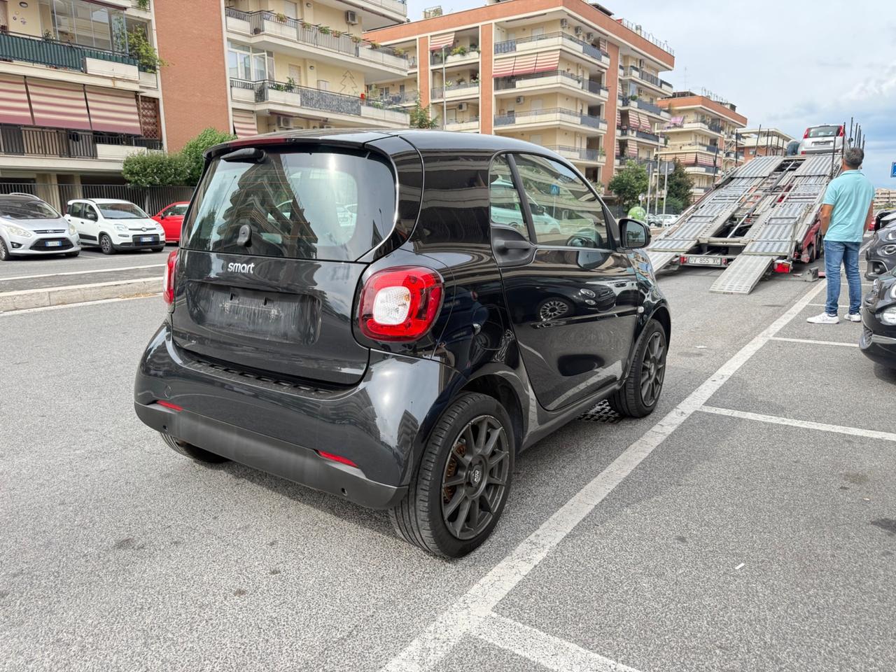 Smart ForTwo 70 1.0 twinamic Perfect pelle PDC panorama sedili riscaldati cerchi 16 bluetooth