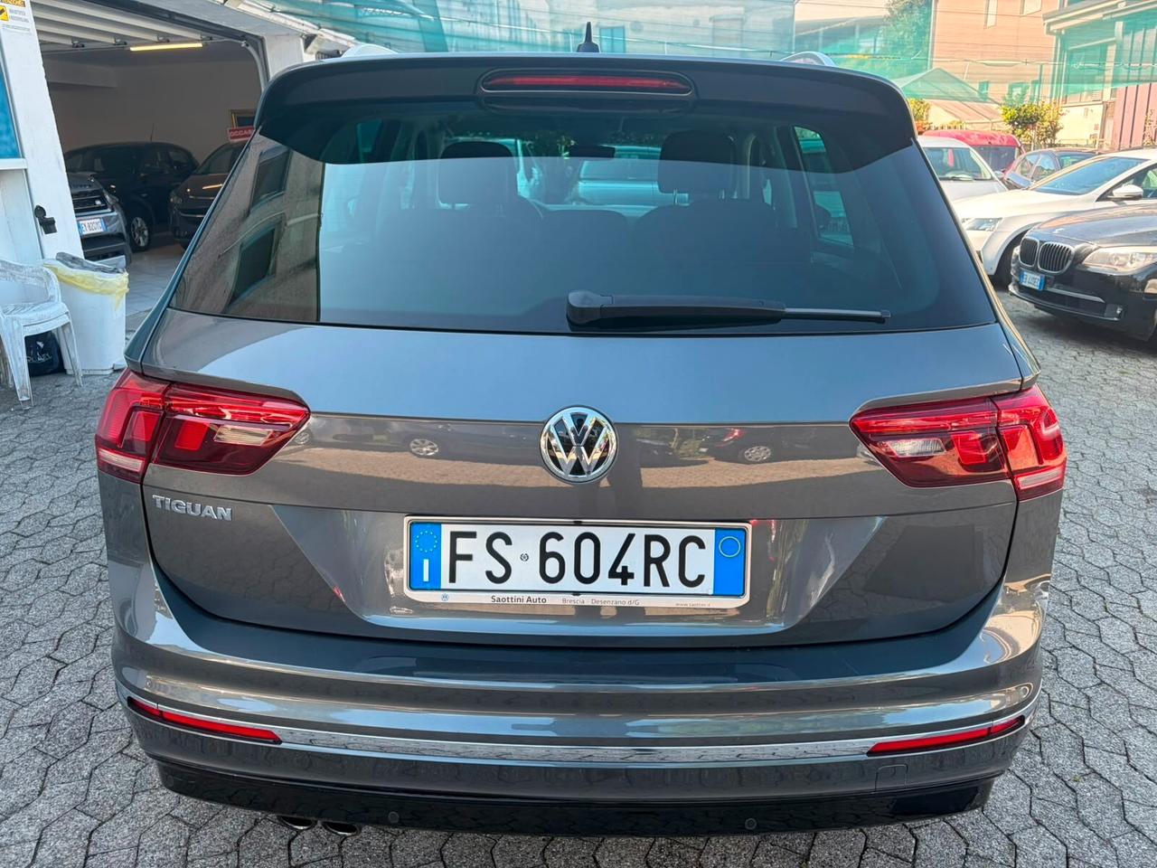 Volkswagen Tiguan 1.4 TSI Sport BlueMotion Technology*EURO6*R-LINE*FULL OPTIONAL