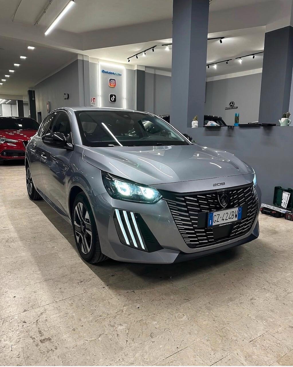 Peugeot 208 PureTech 100 Stop&Start 5 porte Allure