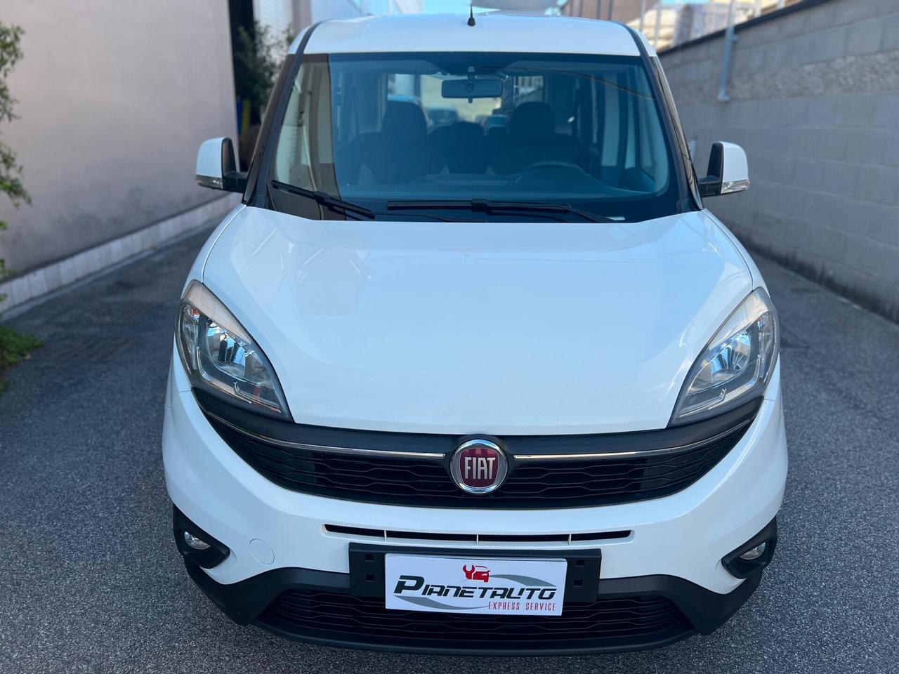 Fiat Doblo 1.6 mjt 16v POP STAR 120cv AUTOVETTURA CLIMA/TEL.