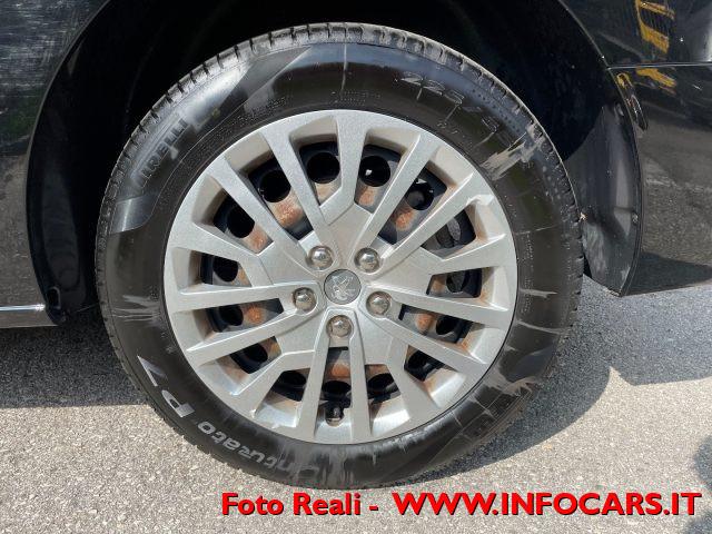 PEUGEOT Traveller BlueHDi 140 S&S EAT8 9 POSTI Standard Business