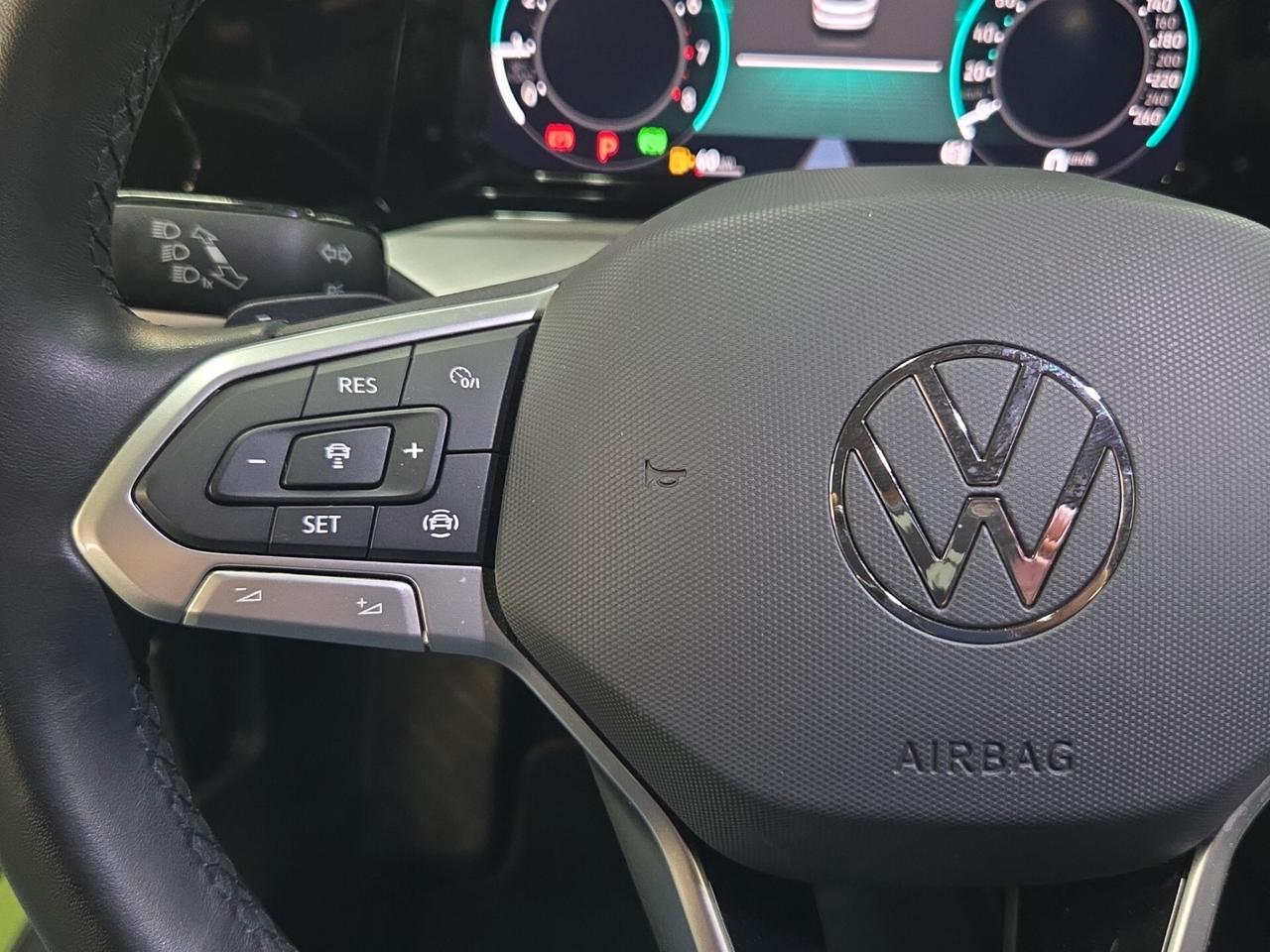 Volkswagen Golf 1.0 eTSI EVO DSG Life