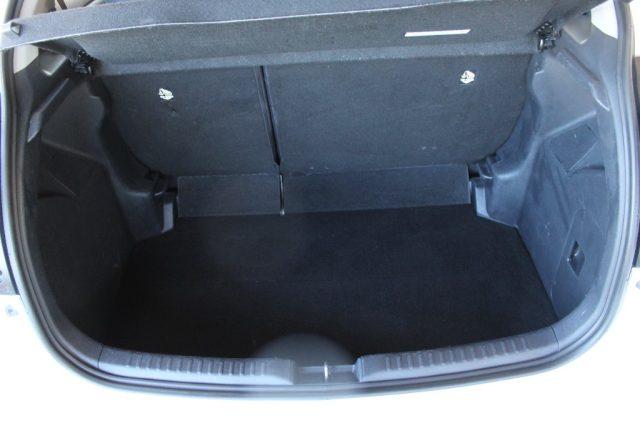 TOYOTA Yaris 1.0 5 porte Trend