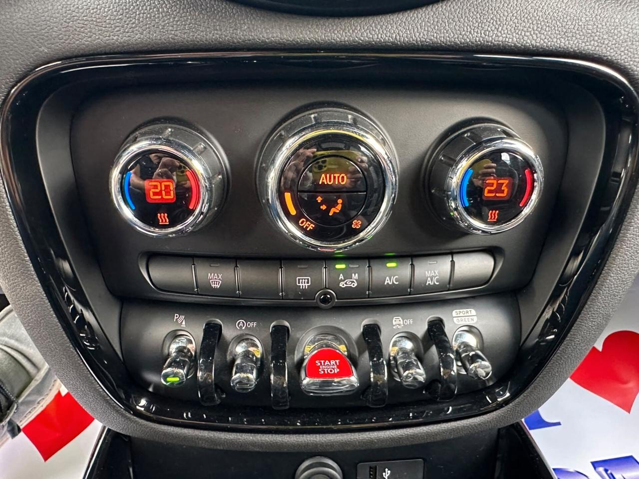 MINI CLUBMAN JCW ALL4 306CV - UFFICIALE - BOOK SERVICE