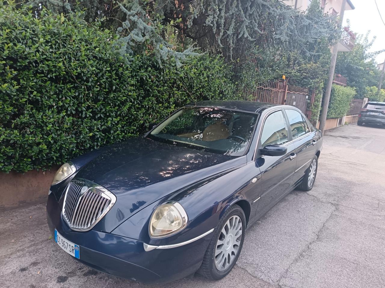 Lancia Thesis 2.4 JTD Executive 2002