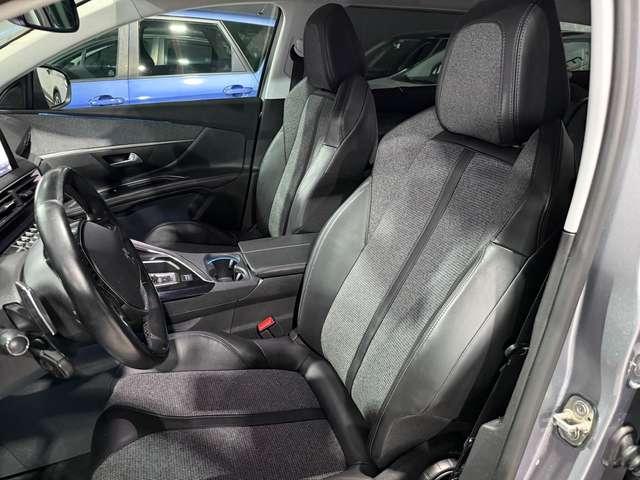 Peugeot 5008 7 Posti Cambio Automatico Distribuzione nuova