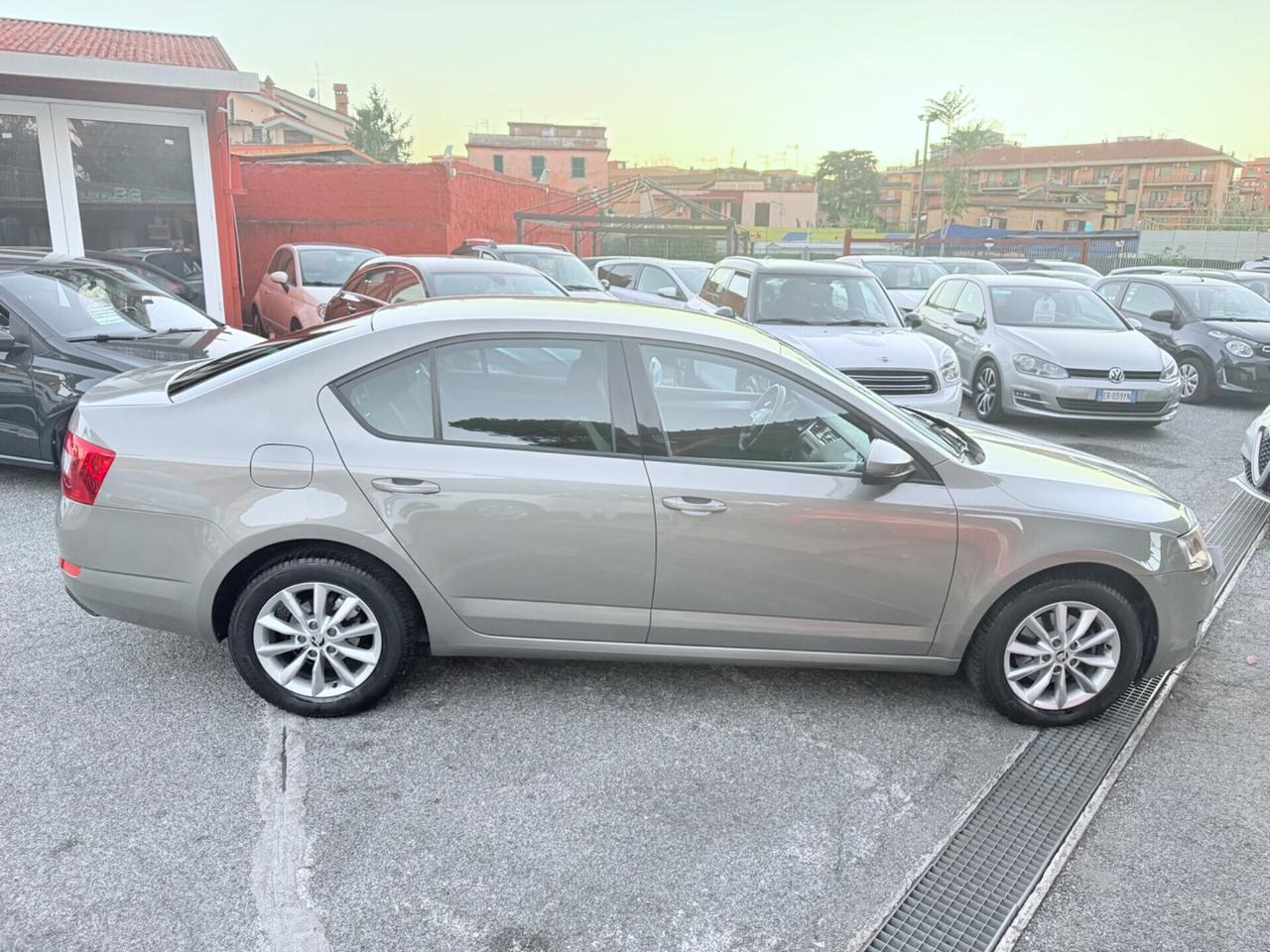 Octavia 2.0 TDI 150CV/unipro/berlina/dsg/garanzia