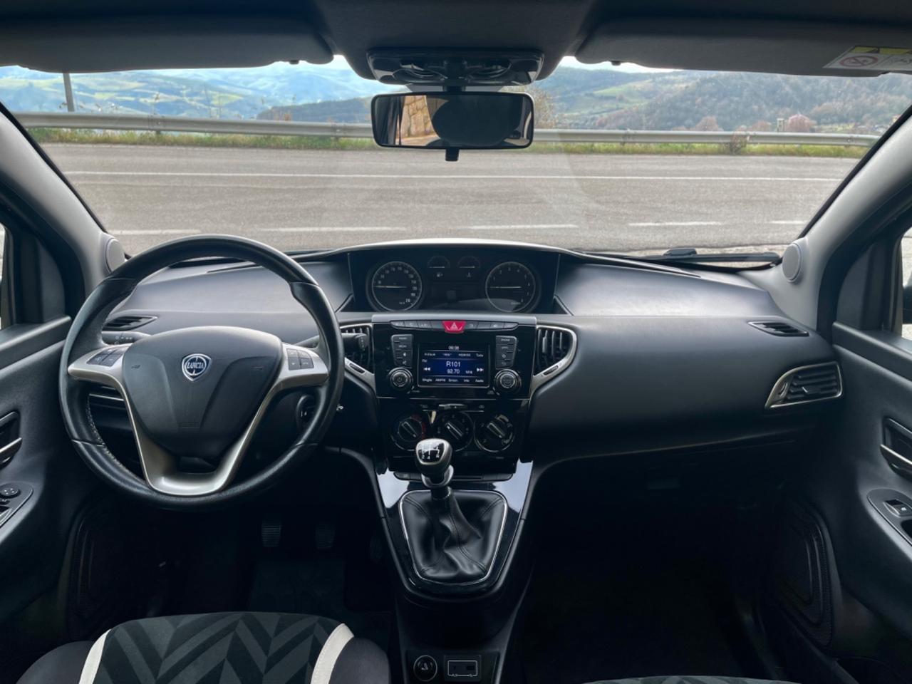 Lancia Ypsilon 1.2 69 CV 5 porte Elle