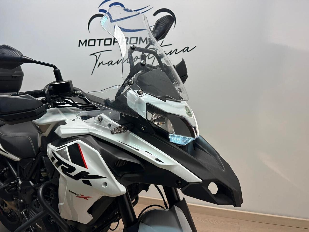 BENELLI TRK 502 X TRK502X + SET 3 VALIGE 2024