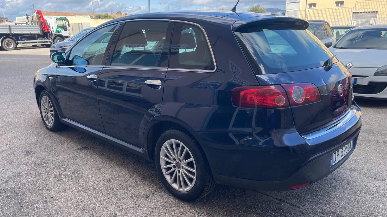 Fiat Croma 1.9 Multijet Emotion