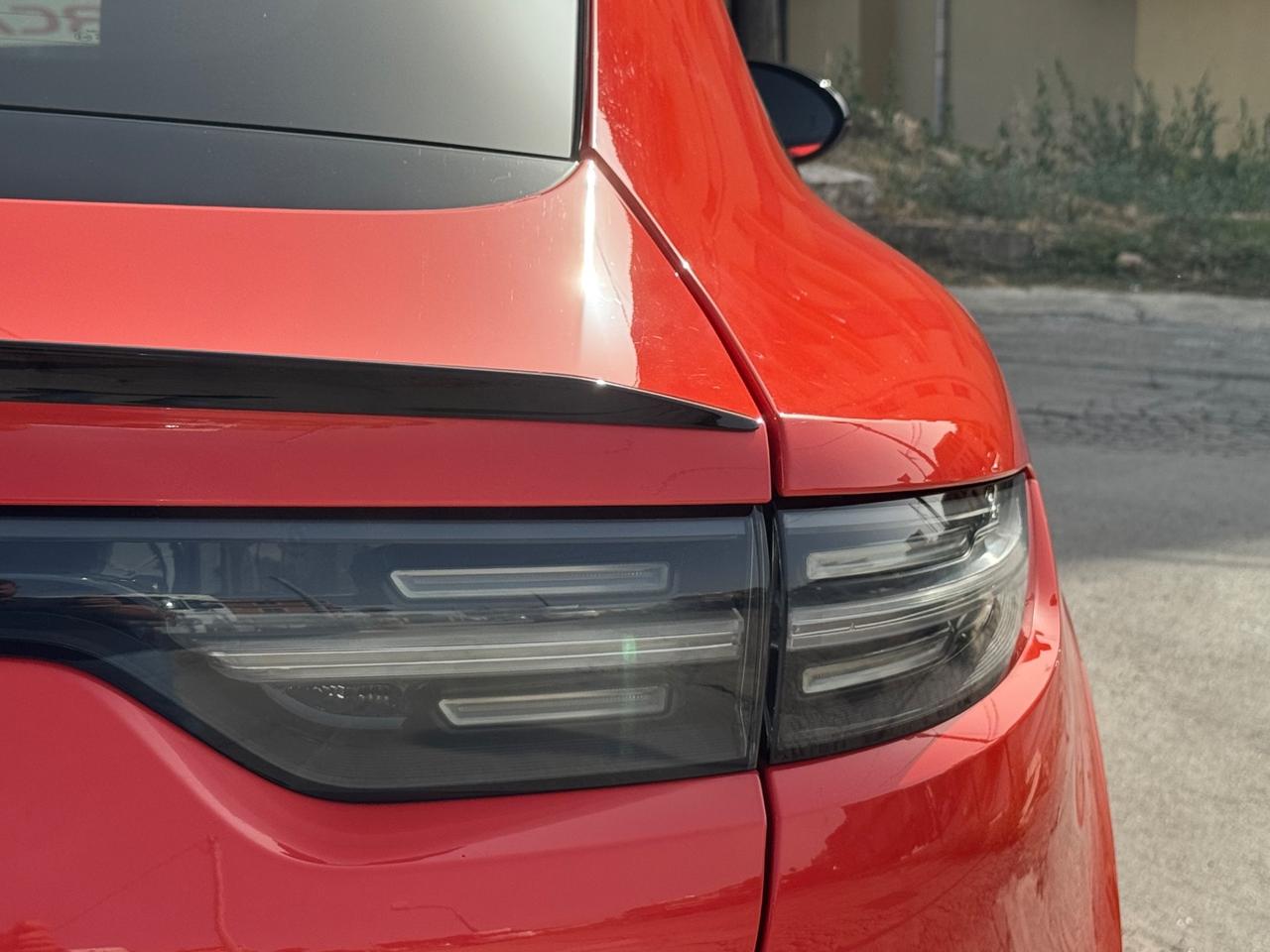 PORSCHE CAYENNE COUPE' TURBO S 4.0 V8 680 CV E-HYBRID LAVA ORANGE FULL IVA