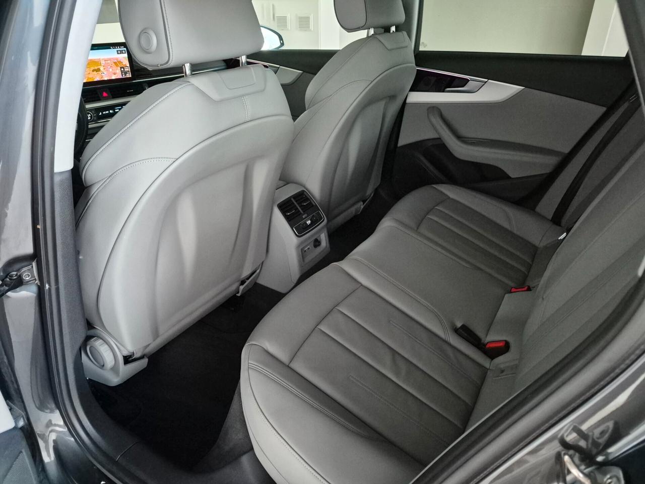 Audi A4 allroad QUATTRO 2.0 TDI/MHEV IDENTITY CONTRAST 204CV S-TRONIC C. SPORT 19" TETTO APRIBILE FARI MATRIX NAVI MMI PLUS ACC RETROCAM.