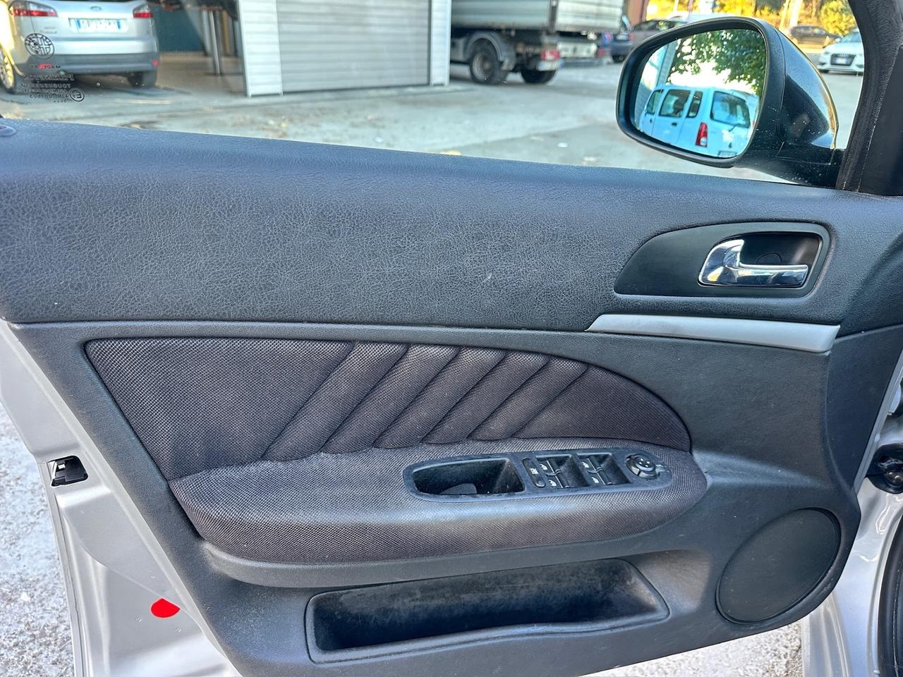 Alfa Romeo 159 1.9 JTS 16V Distinctive solo 130mila km