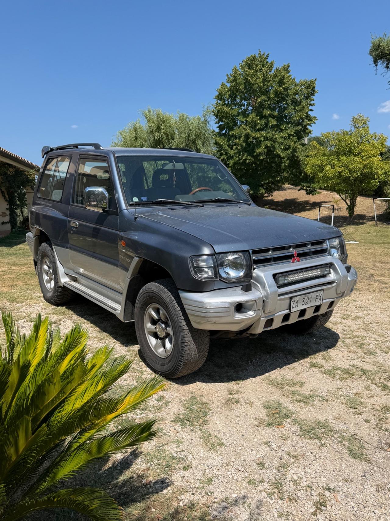Mitsubishi Pajero 2.5 TDI Metal-top S.S. GLS Target