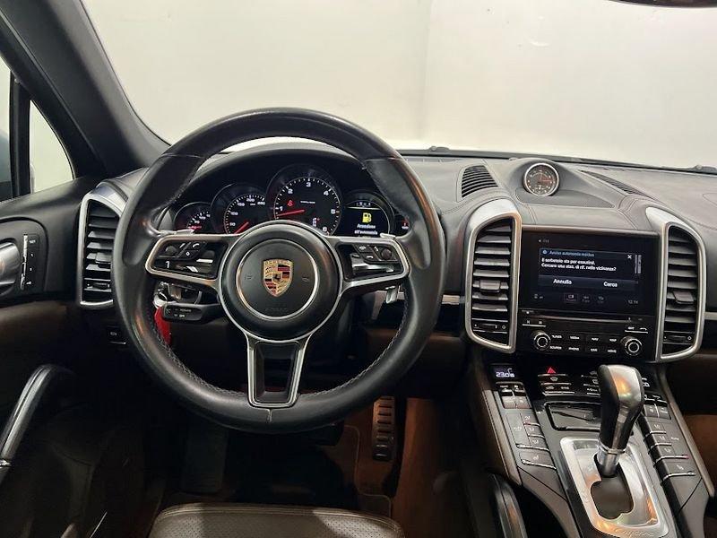 Porsche Cayenne Diesel Platinum Edition 262 CV