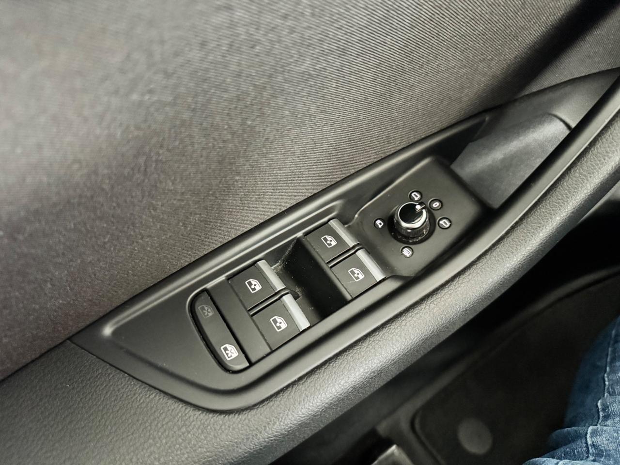 Audi A4 35 TDI/163 CV S tronic line edition
