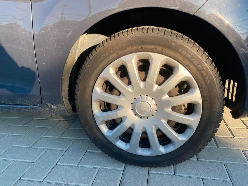 Ford Fiesta 5 Porte Fiesta 5p 1.2 16v + c/esp 82cv E5