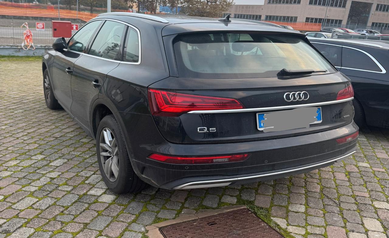 Audi Q5 40 TDI 204 CV quattro S tronic Business Advanced