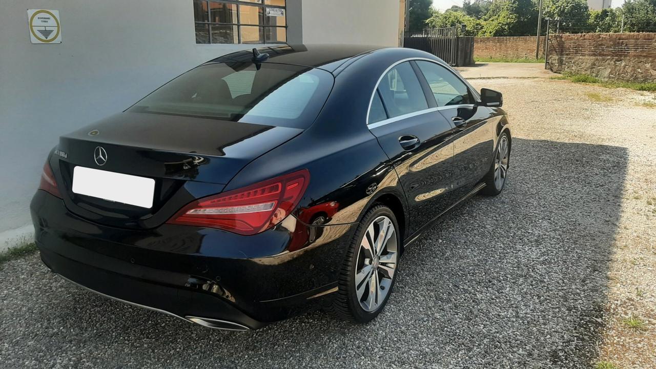 Mercedes-benz CLA 180 d Premium