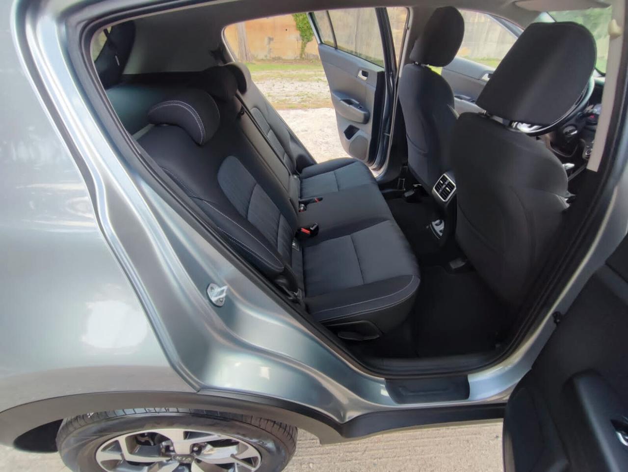 Kia Sportage 1.6 CRDI 115 CV 2WD Hybrid Business Class