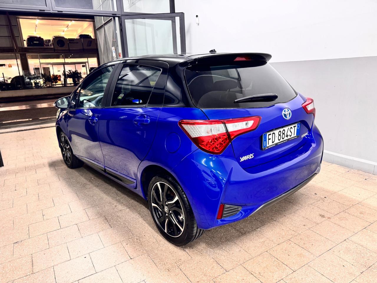 Toyota Yaris 1.5 Hybrid 73 Cv 5P. 22.000 KM - 2017