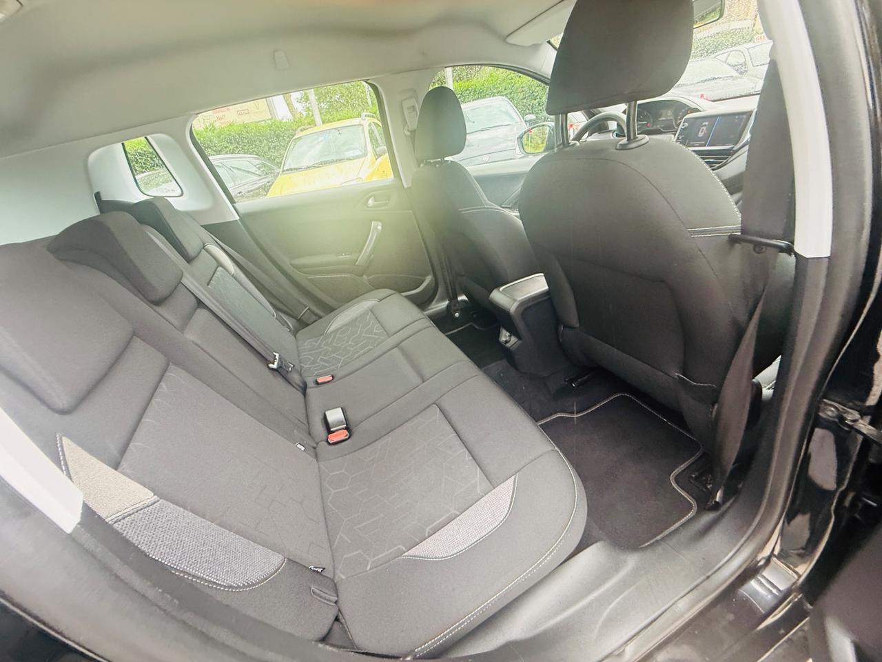 Peugeot 2008 82cv Active 110.000km!