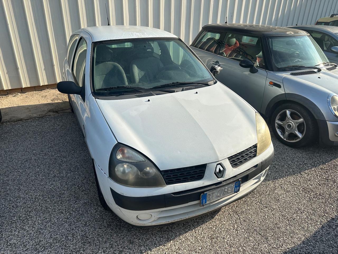 Renault Clio 1.5 dCi 65CV cat 3p. Van