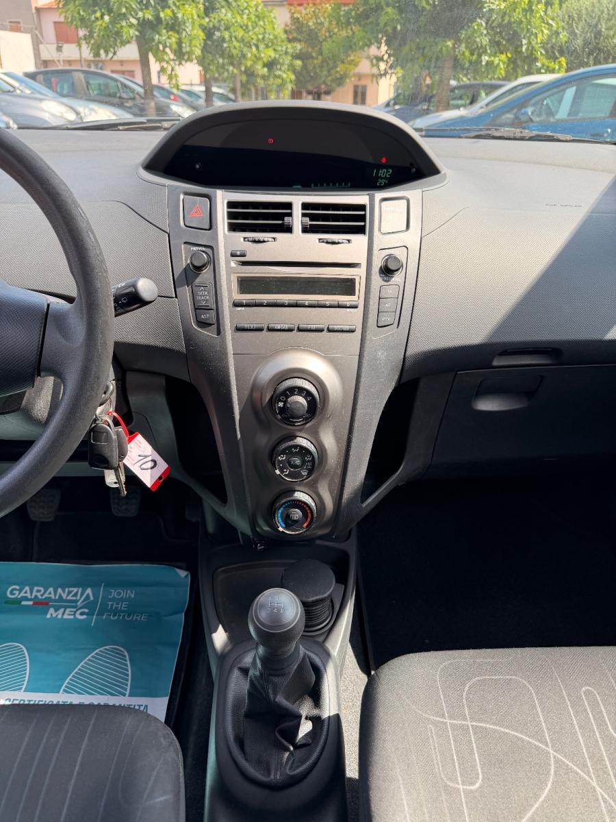 TOYOTA - Yaris 1.0 Now 5p my10
