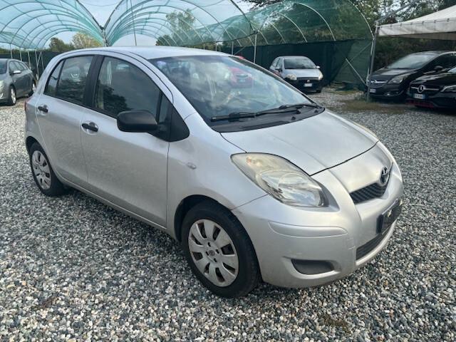 Toyota Yaris 1.0 5 porte Now GPL