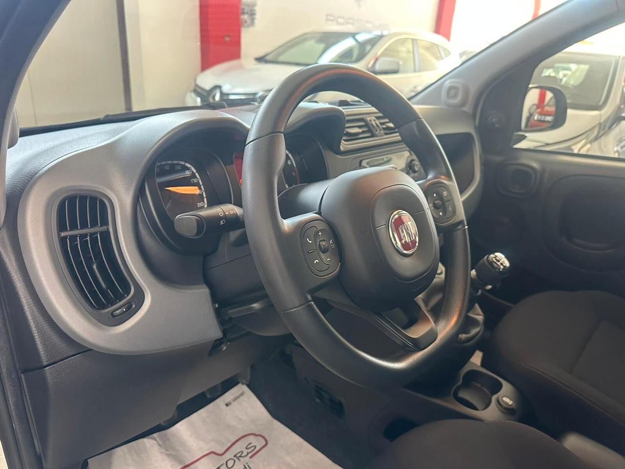 Fiat Panda 1.2 Connected by Wind