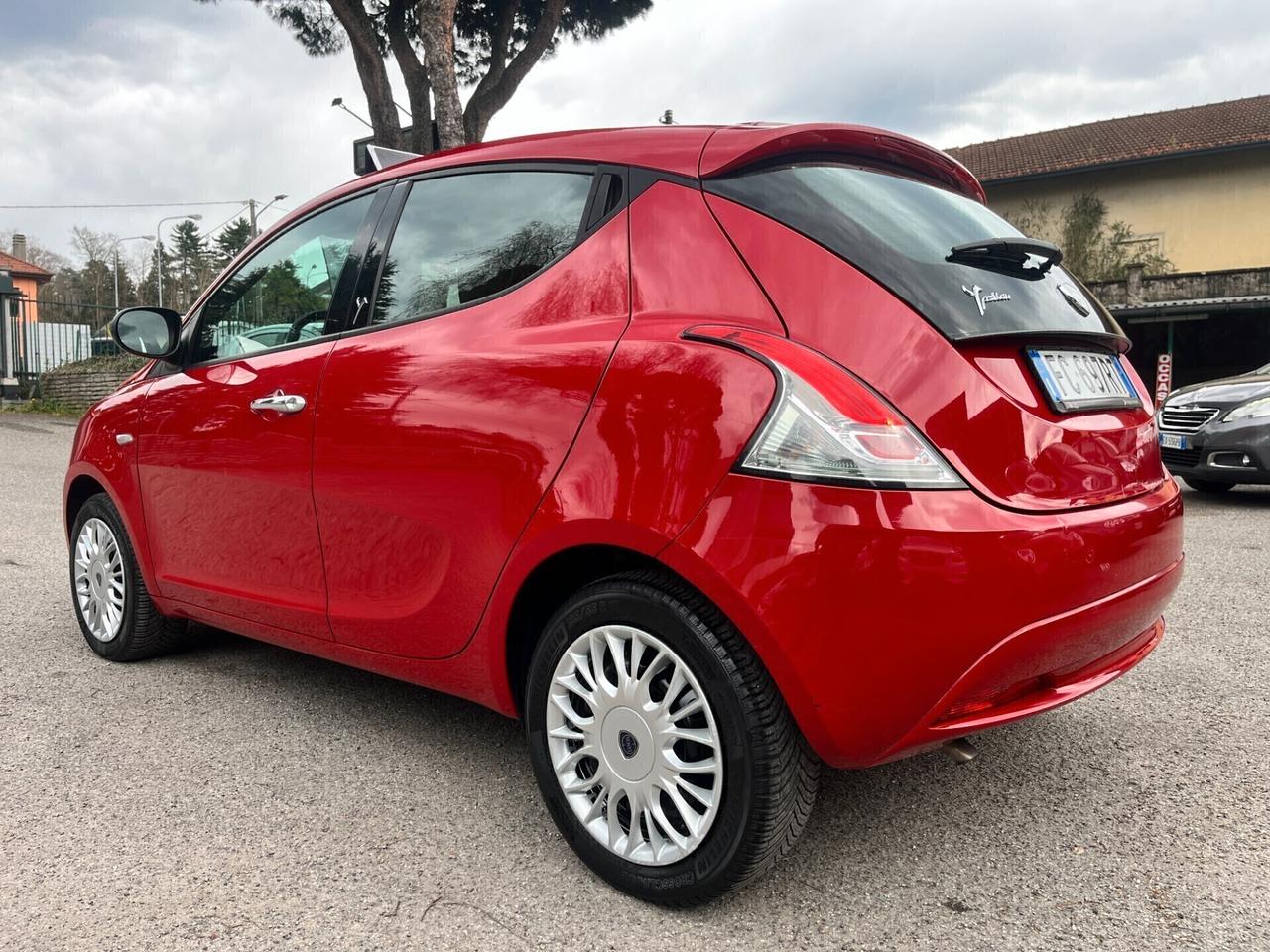 Lancia Ypsilon 1.2 69 CV 5 porte