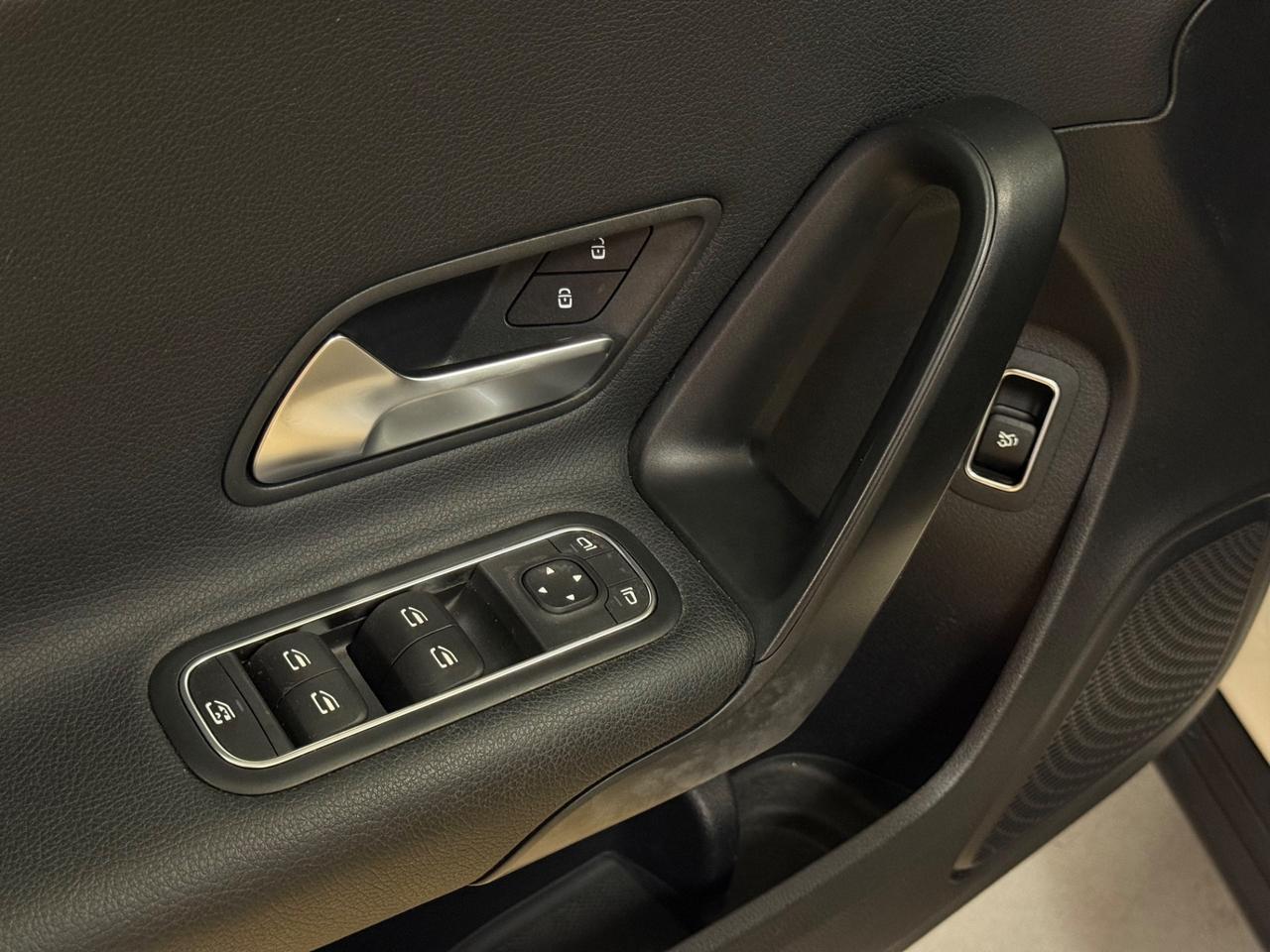 Mercedes-benz CLASSE A 180 d Sport