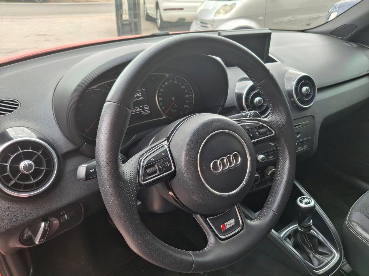 Audi A1 1.6 TDI 105 CV S line edition plus