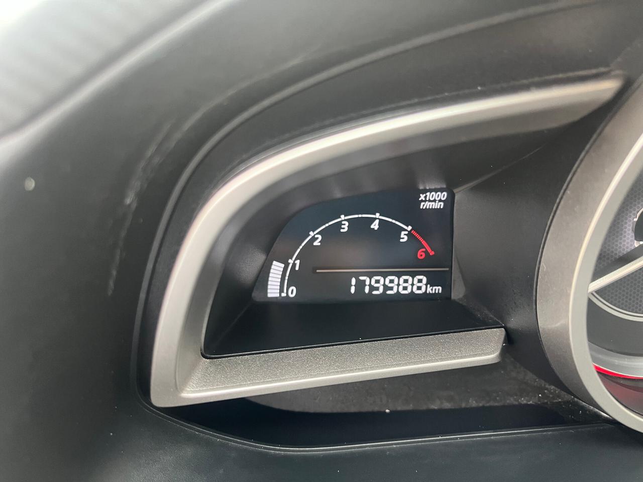 Mazda 3 SKYACTIV-TECHNOLOGY-D 2.2 Si Permuta