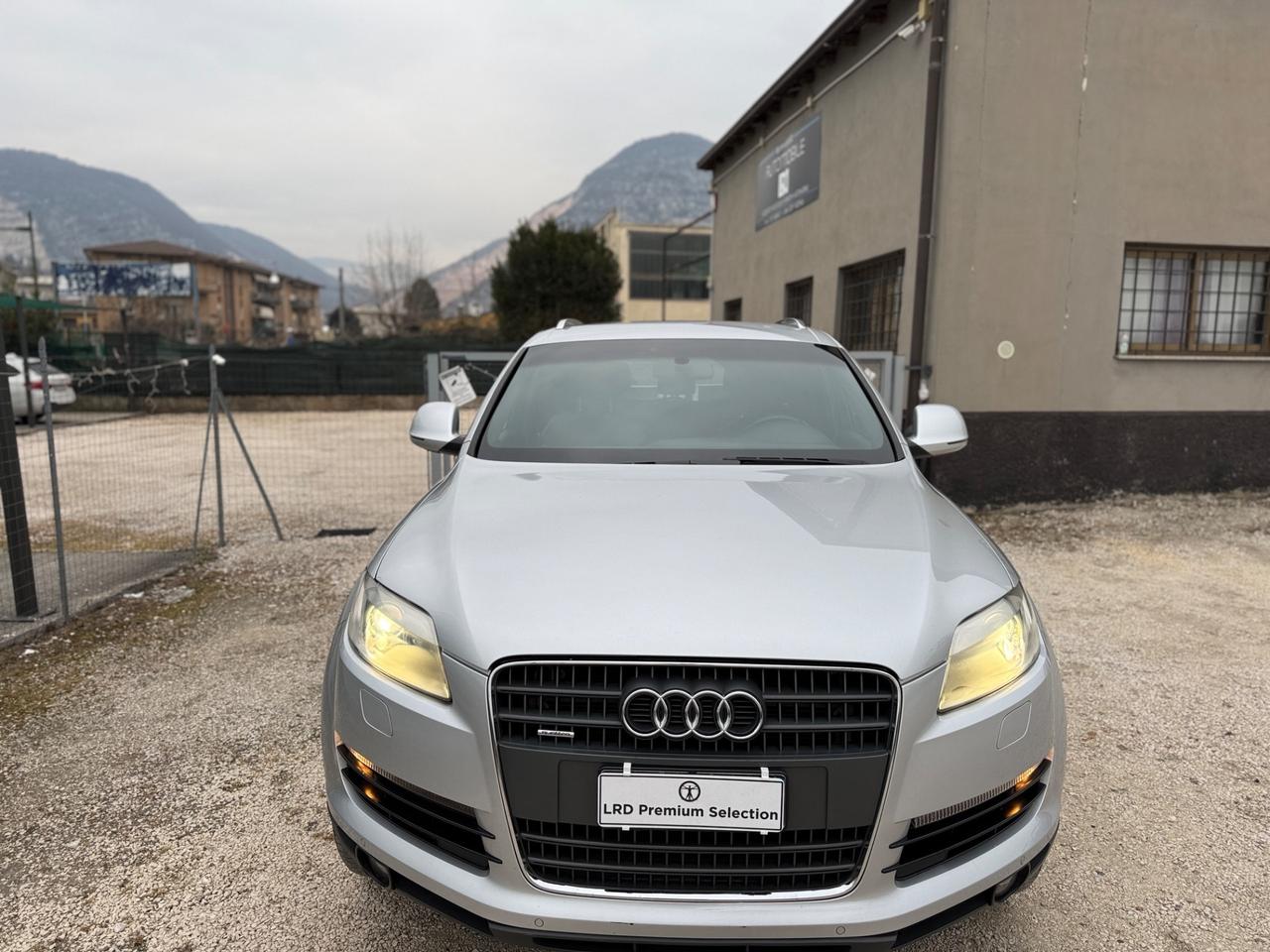 Audi Q7 3.0 V6 TDI 240 CV quattro S-Line 7 posti