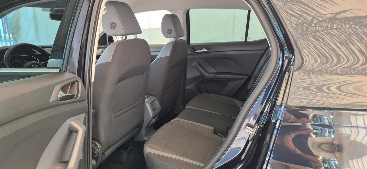 VOLKSWAGEN T-CROSS 1.6 TDI R-Line 12/2019