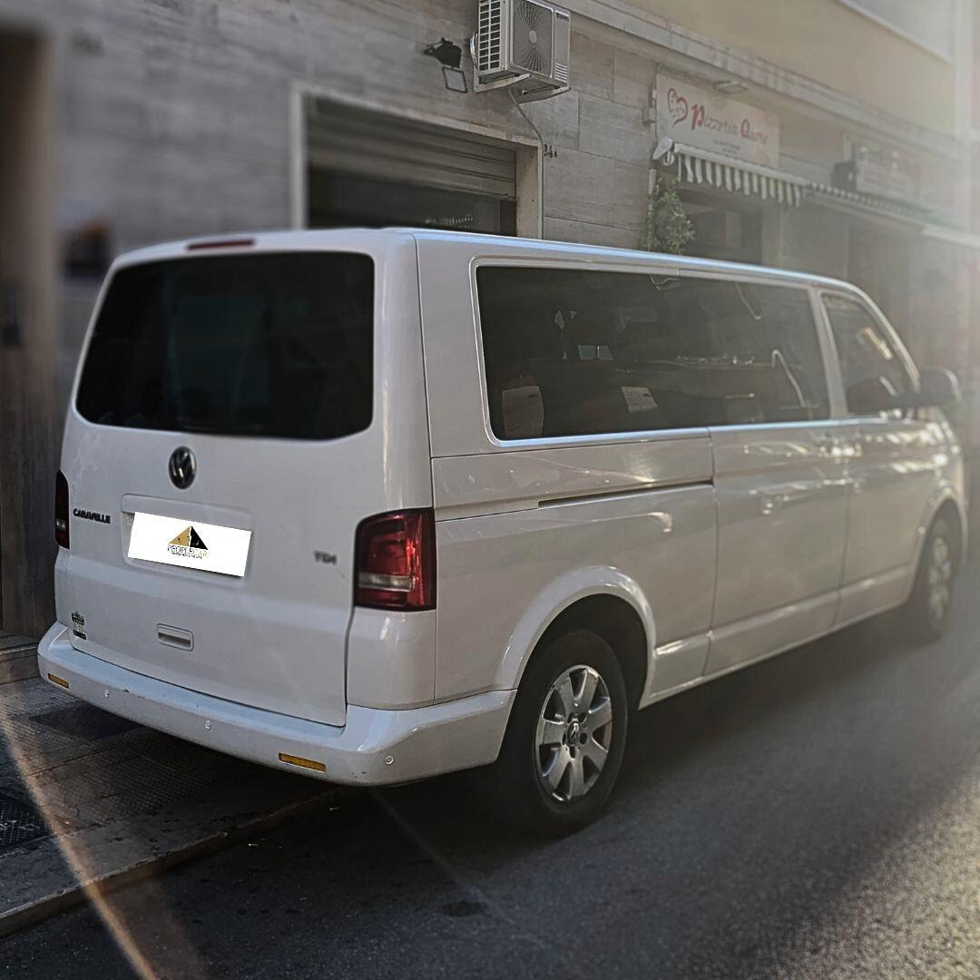 Volkswagen T5 Caravelle minivan