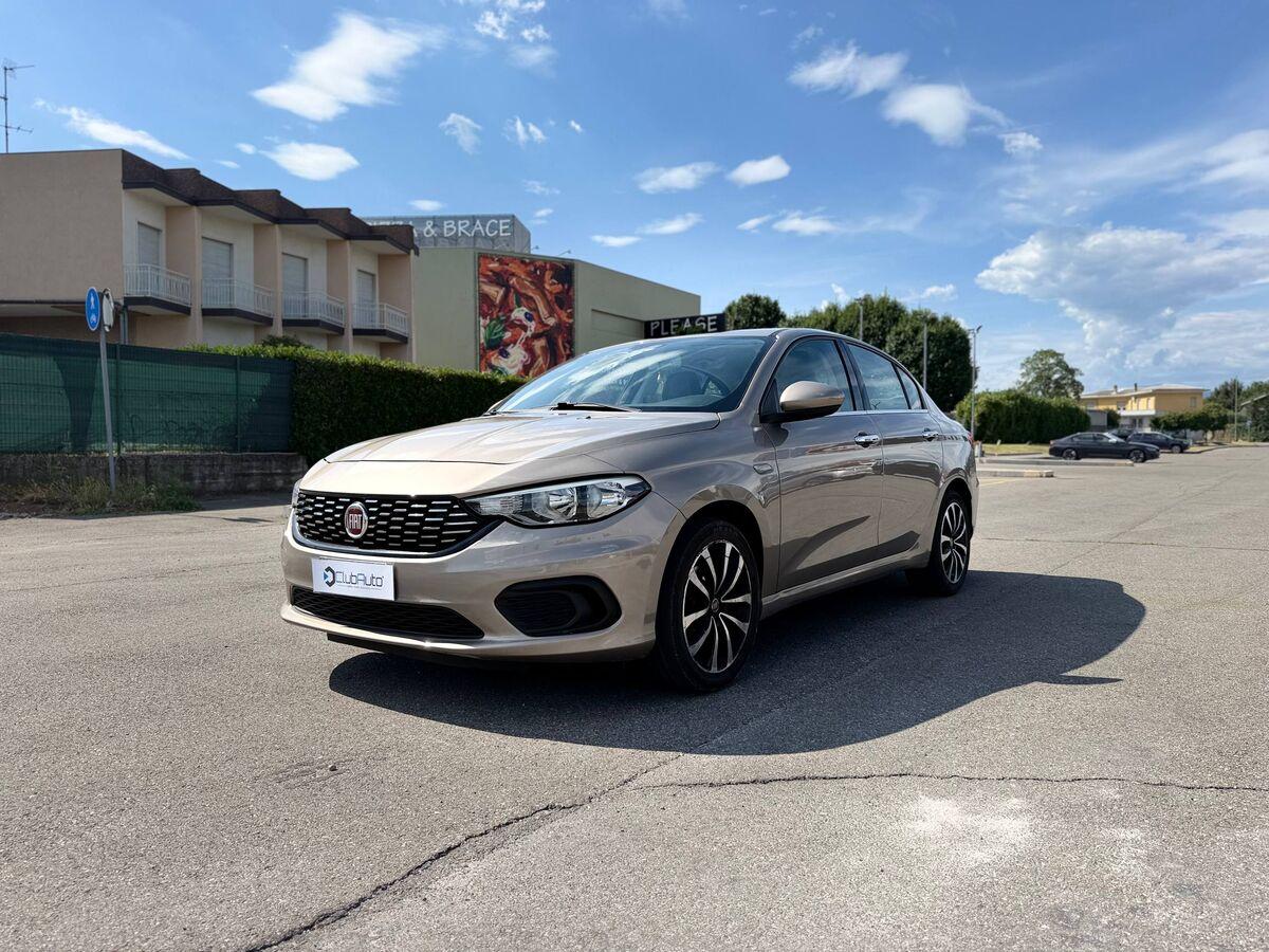 Fiat Tipo 1.4 Lounge 95cv